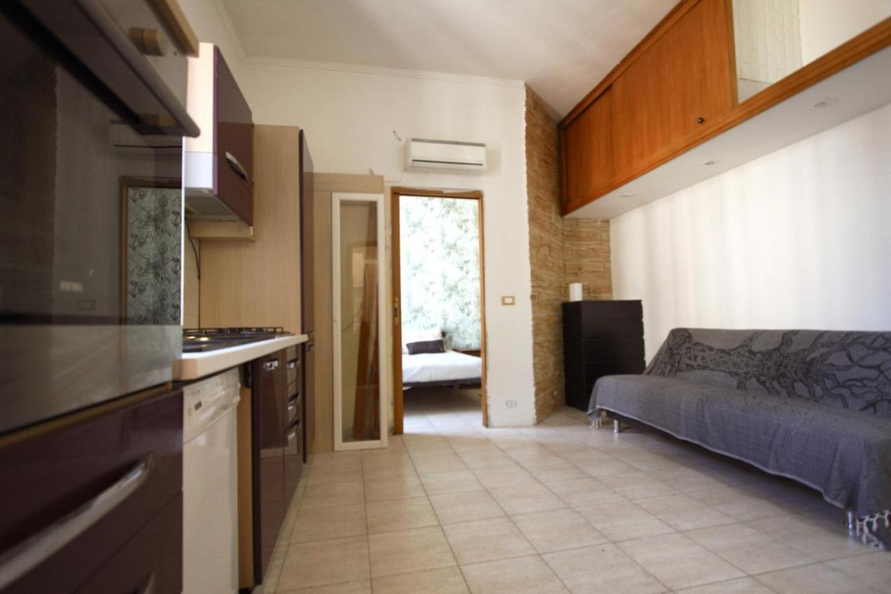 San Giovanni Holiday House Roma Exterior foto