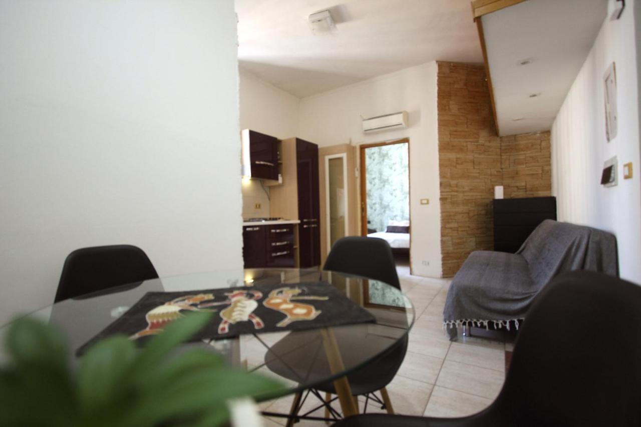 San Giovanni Holiday House Roma Exterior foto